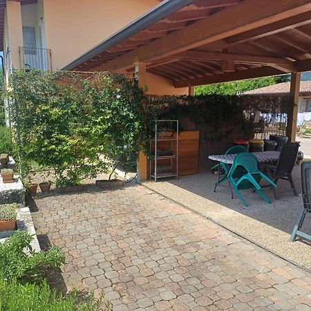 Cascina Legnago Trilocale A 6 Chilometri Da Salo' Apartman Villanuova sul clisi Kültér fotó