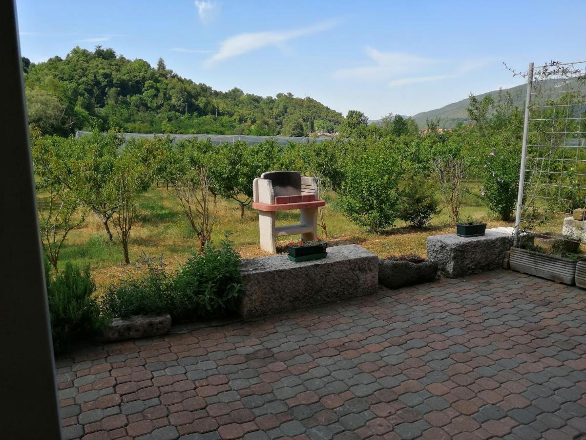 Cascina Legnago Trilocale A 6 Chilometri Da Salo' Apartman Villanuova sul clisi Kültér fotó