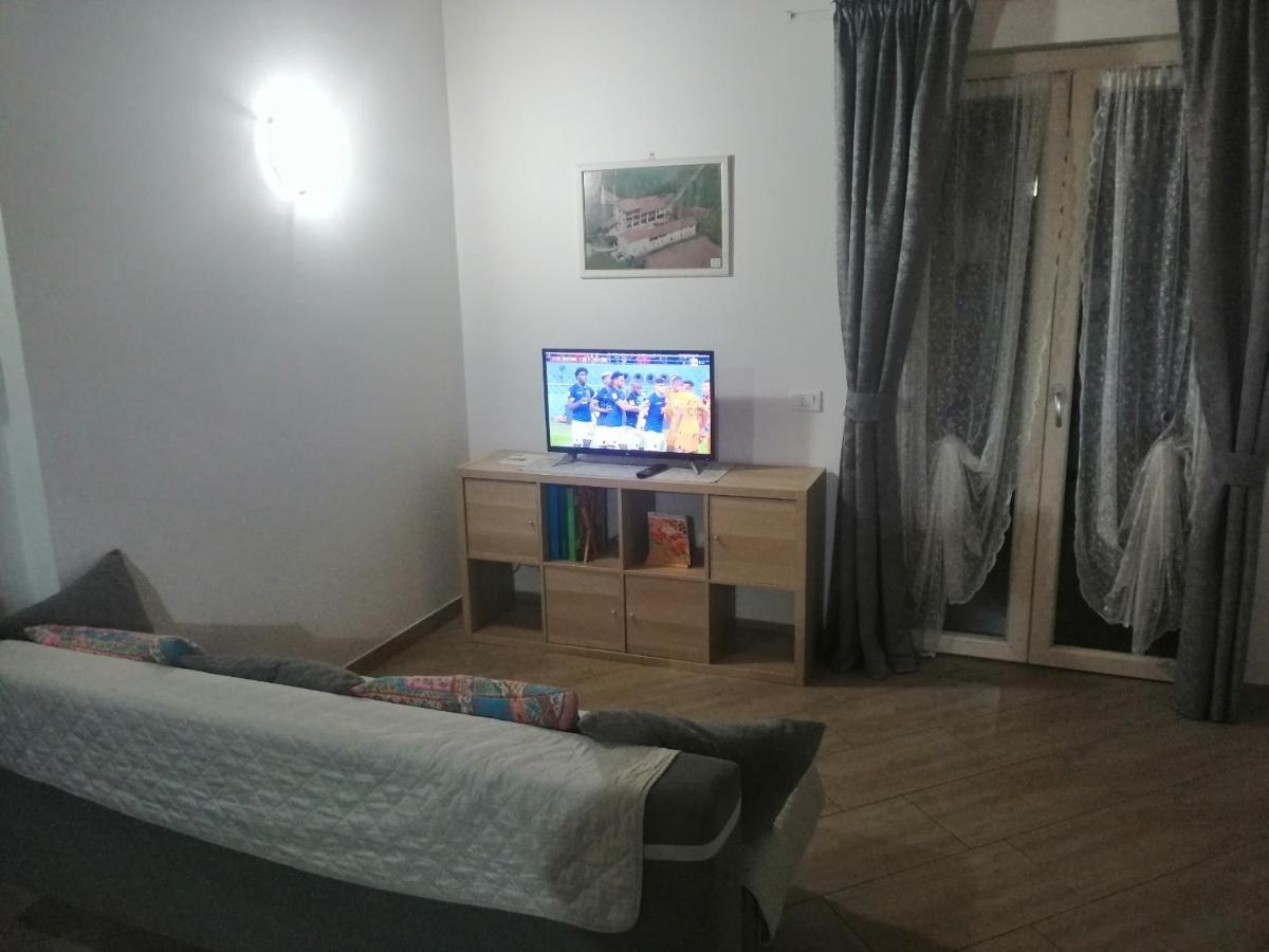 Cascina Legnago Trilocale A 6 Chilometri Da Salo' Apartman Villanuova sul clisi Kültér fotó